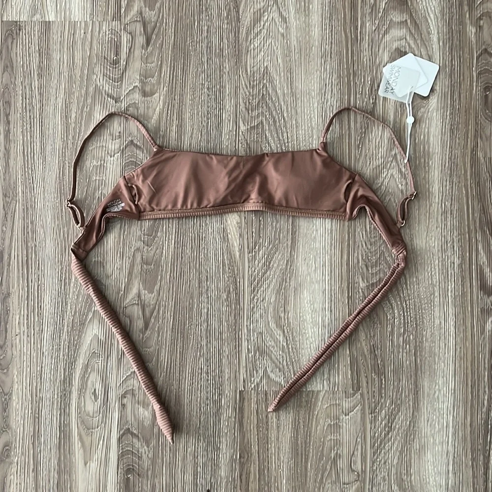 Monday Swimwear Bahamas Bikini Top